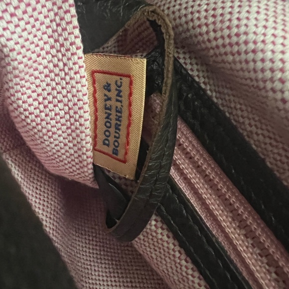 Dooney & Bourke florentine logo lock shoulder bag in dark brown. - Picture 3 of 9